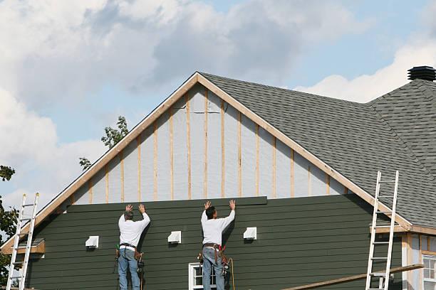 Professional Siding Replacement technician working in Morton Grove, IL